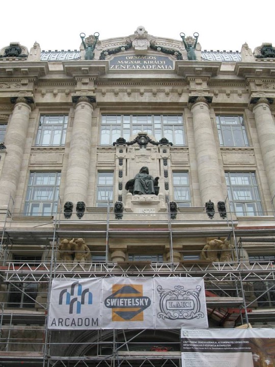 1233353_622729254438676_2027596943_n